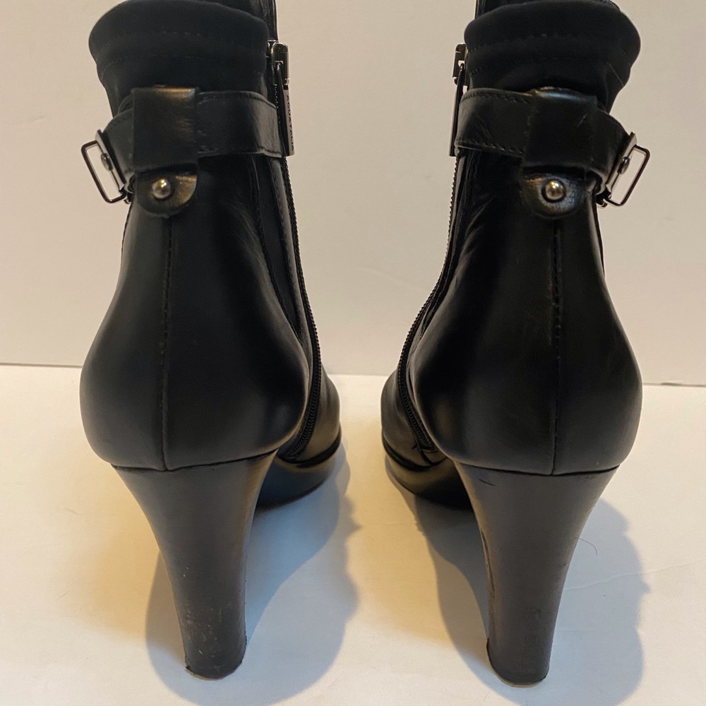 Aquatalia black ankle boot with buckle - Picture 13 of 13